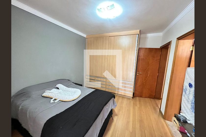 Casa à Venda - Swiss Park, 4 Quartos,  270 m2 em , Campinas - sp | SoloBR