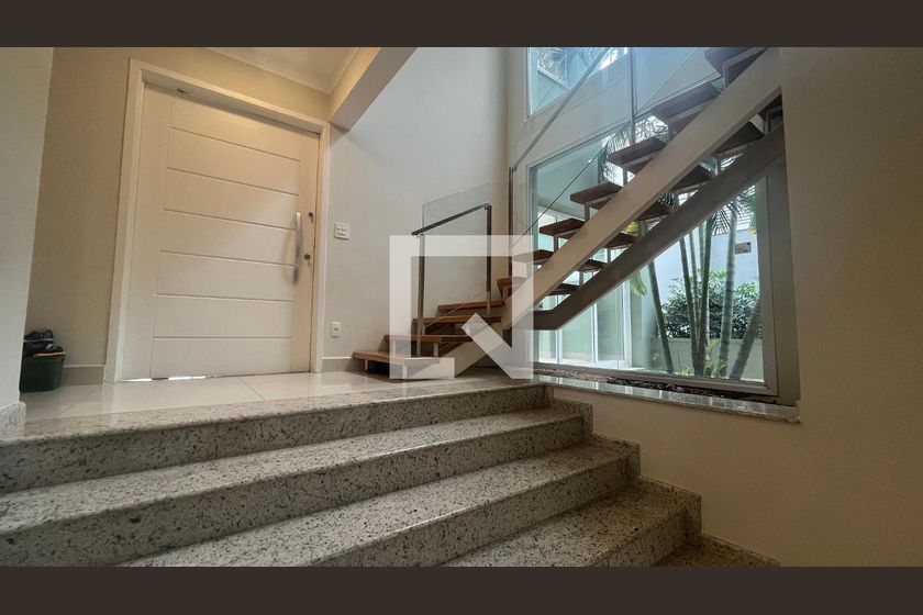 Casa à Venda - Lot. Alphaville Campinas, 5 Quartos,  300 m2 em , Campinas - sp | SoloBR