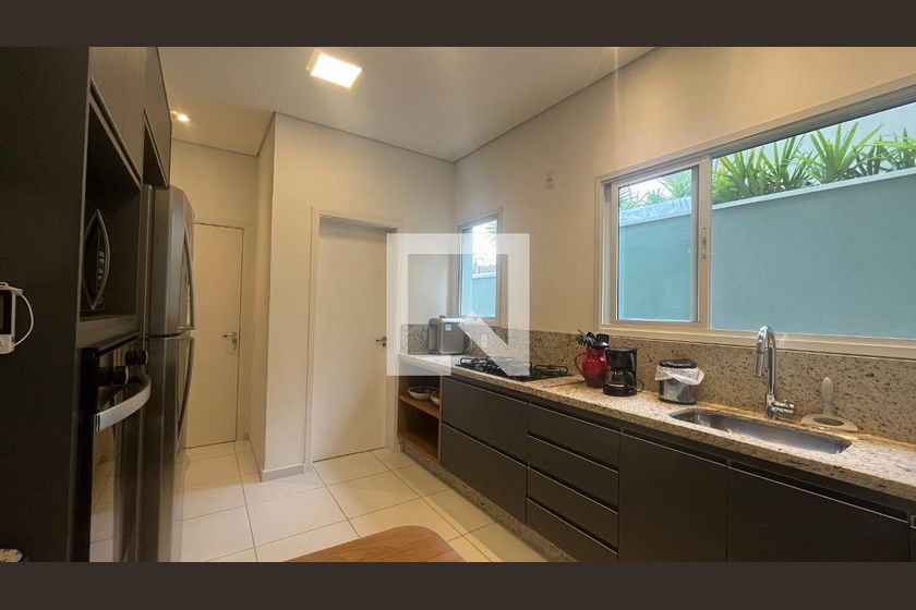 Casa à Venda - Lot. Alphaville Campinas, 5 Quartos,  300 m2 em , Campinas - sp | SoloBR