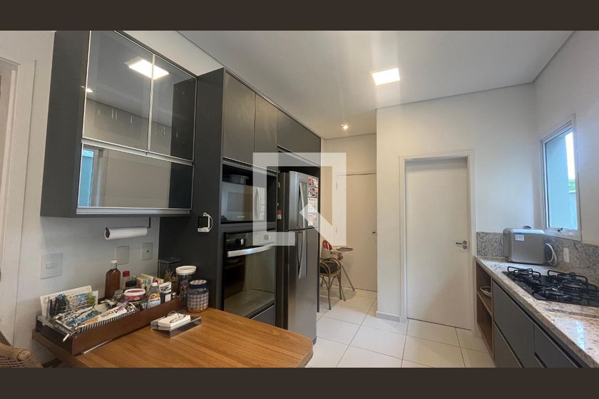 Casa à Venda - Lot. Alphaville Campinas, 5 Quartos,  300 m2 em , Campinas - sp | SoloBR