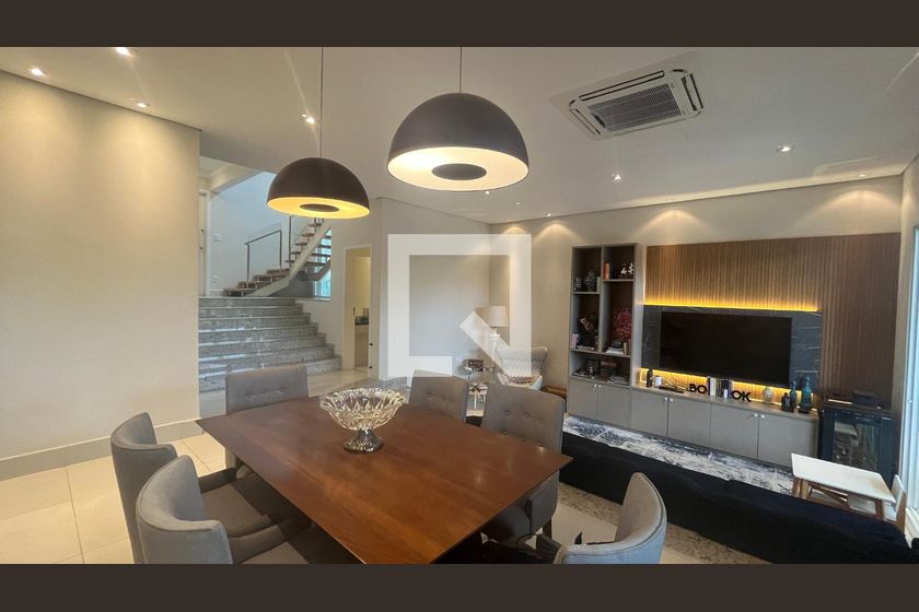 Casa à Venda - Lot. Alphaville Campinas, 5 Quartos,  300 m2 em , Campinas - sp | SoloBR