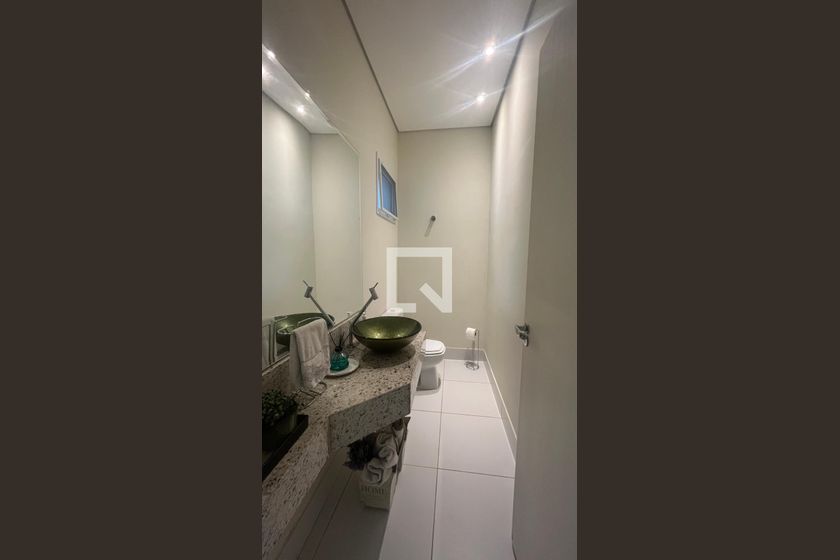 Casa à Venda - Lot. Alphaville Campinas, 5 Quartos,  300 m2 em , Campinas - sp | SoloBR