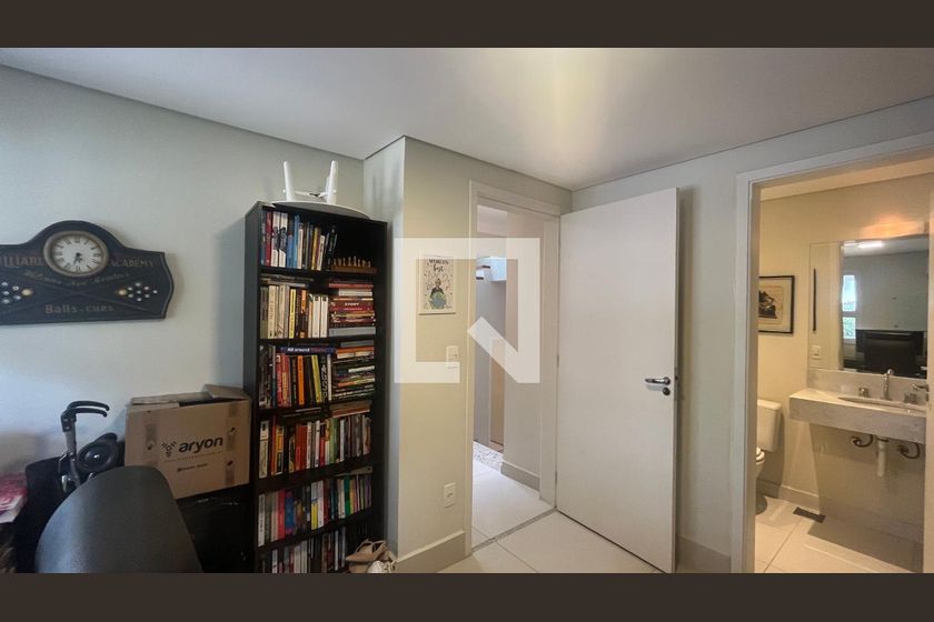 Casa à Venda - Lot. Alphaville Campinas, 5 Quartos,  300 m2 em , Campinas - sp | SoloBR