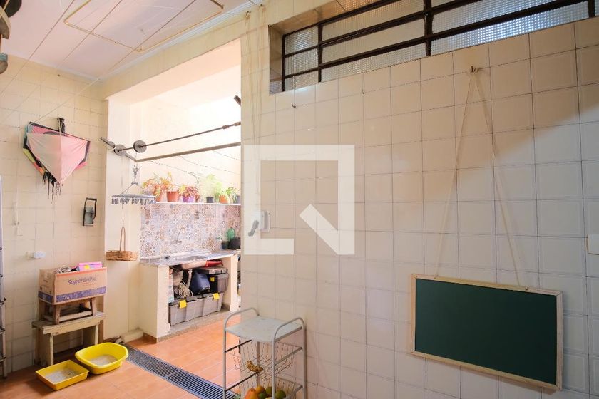 Casa, 3 quartos, 235 m² - Foto 47