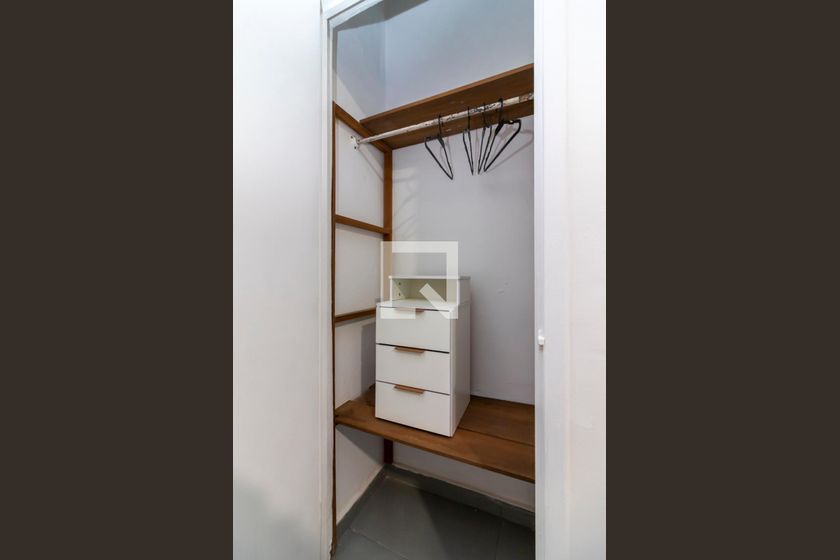 Casa, 6 quartos, 120 m² - Foto 6