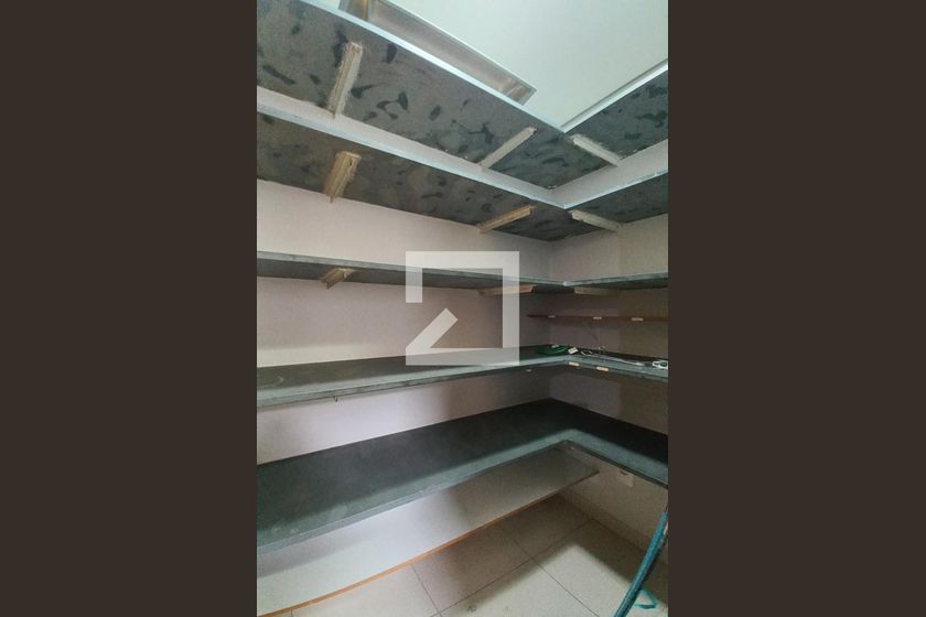Casa à Venda - Swiss Park, 3 Quartos,  248 m2 em , Campinas - sp | SoloBR