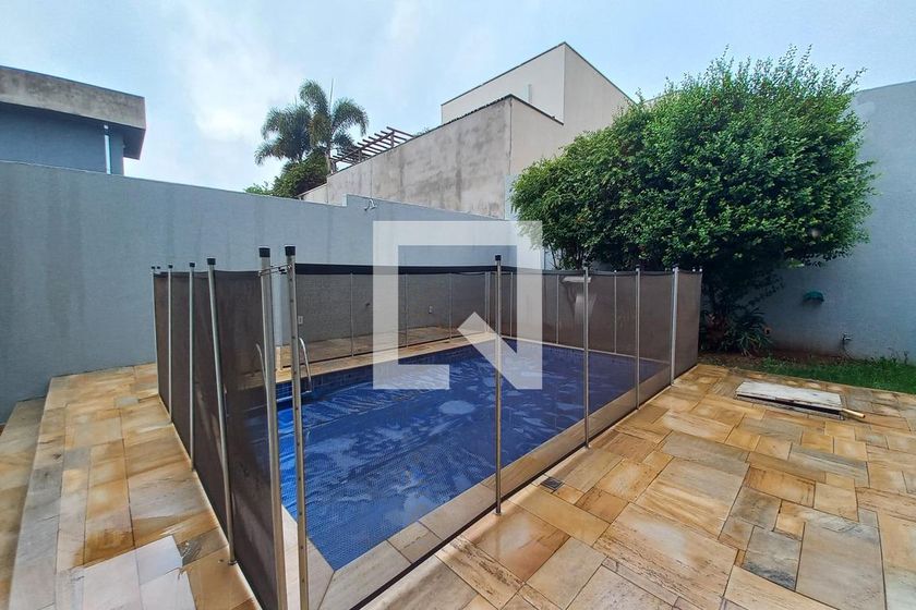 Casa à Venda - Swiss Park, 3 Quartos,  248 m2 em , Campinas - sp | SoloBR
