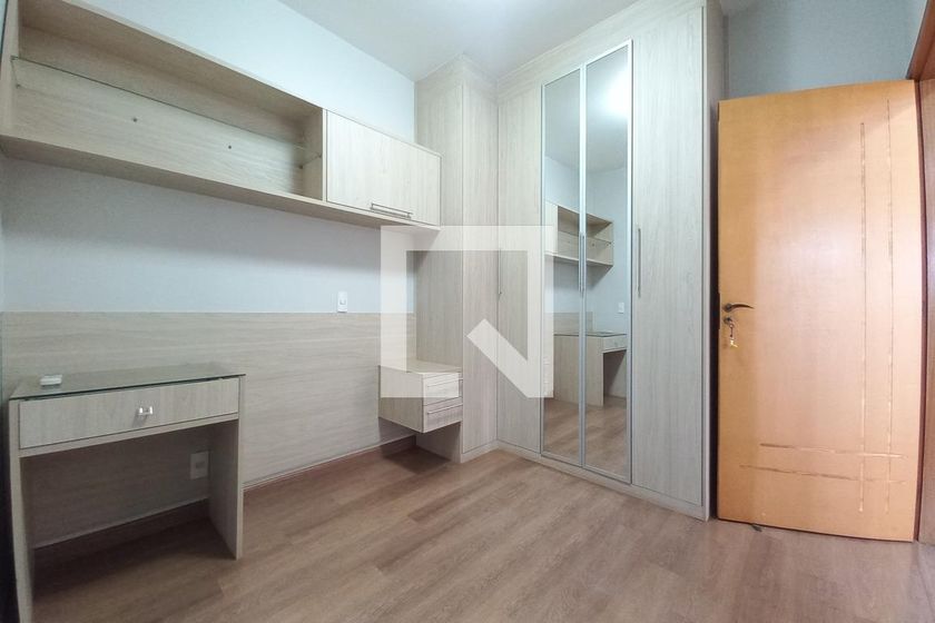 Casa à Venda - Swiss Park, 3 Quartos,  248 m2 em , Campinas - sp | SoloBR