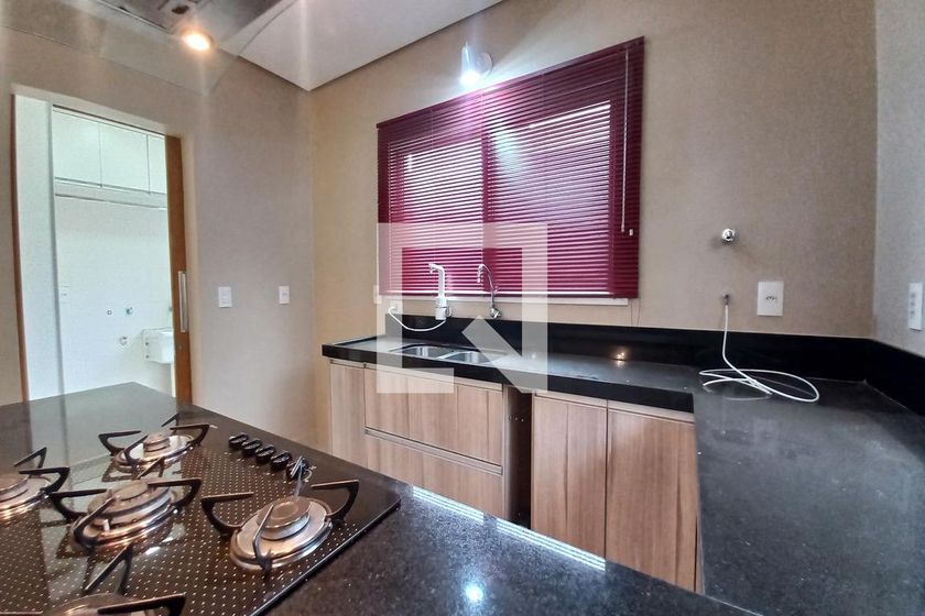 Casa à Venda - Swiss Park, 3 Quartos,  248 m2 em , Campinas - sp | SoloBR