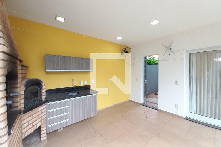 Casa à Venda - Swiss Park, 3 Quartos,  248 m2 em , Campinas - sp | SoloBR
