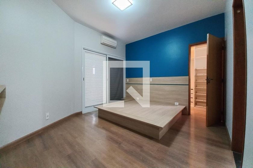 Casa à Venda - Swiss Park, 3 Quartos,  248 m2 em , Campinas - sp | SoloBR
