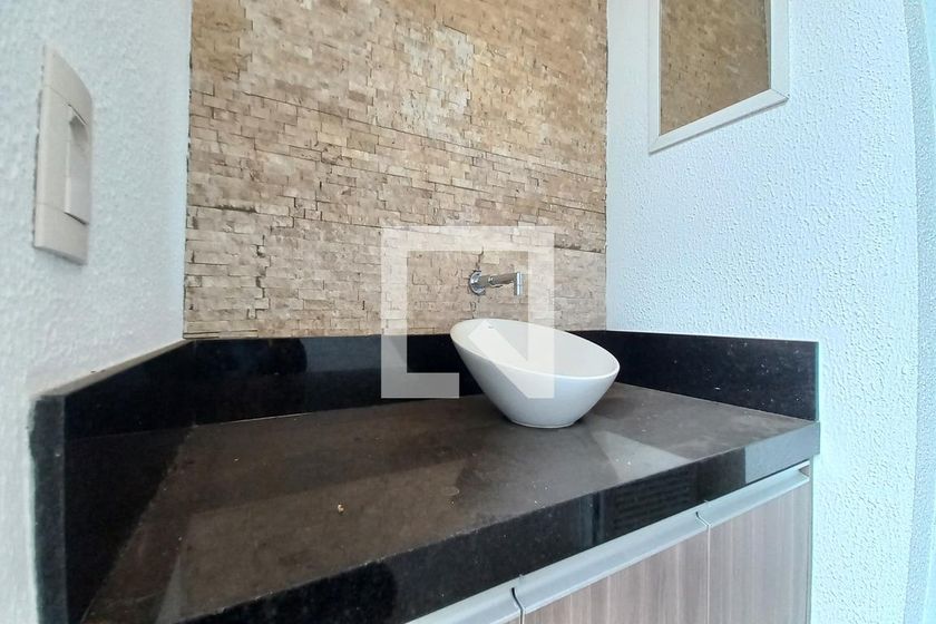 Casa à Venda - Swiss Park, 3 Quartos,  248 m2 em , Campinas - sp | SoloBR