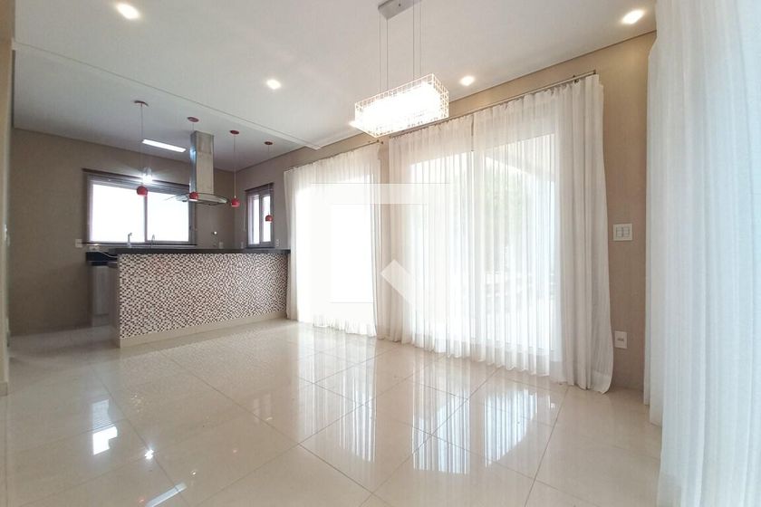 Casa à Venda - Swiss Park, 3 Quartos,  248 m2 em , Campinas - sp | SoloBR