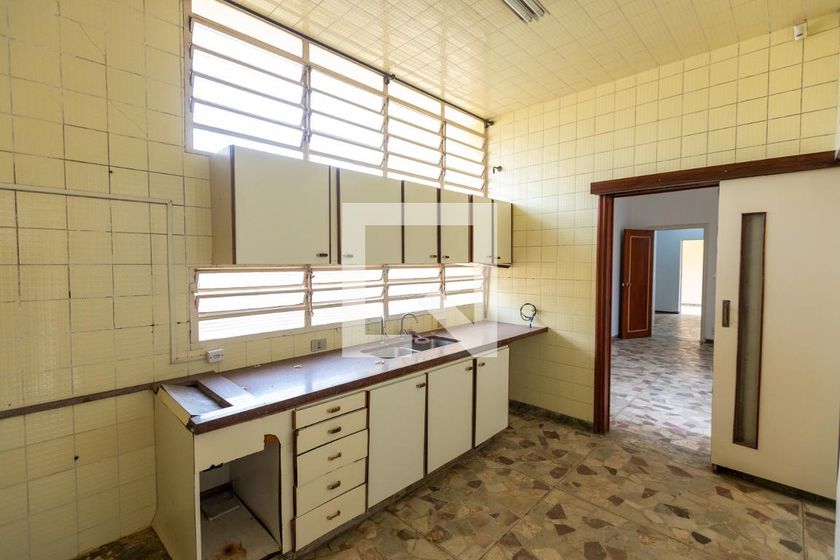 Casa à Venda - Guanabara, 4 Quartos,  254 m2 em , Campinas - sp | SoloBR