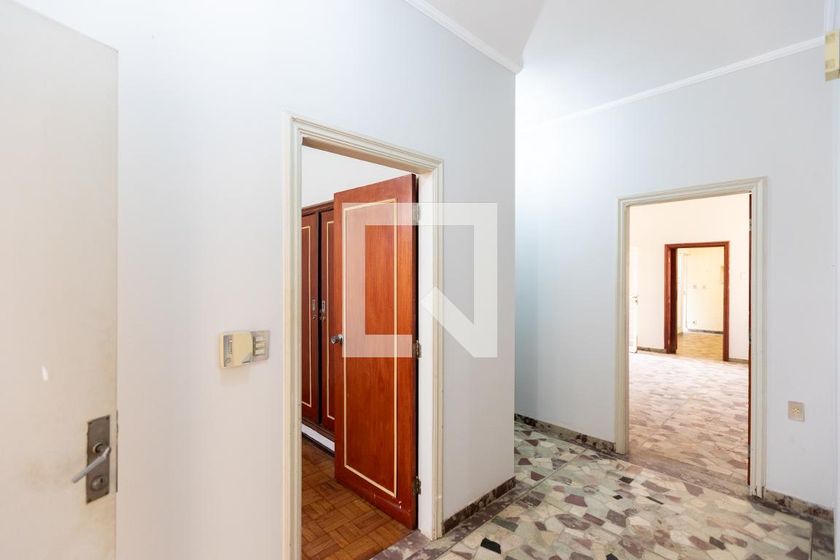 Casa à Venda - Guanabara, 4 Quartos,  254 m2 em , Campinas - sp | SoloBR