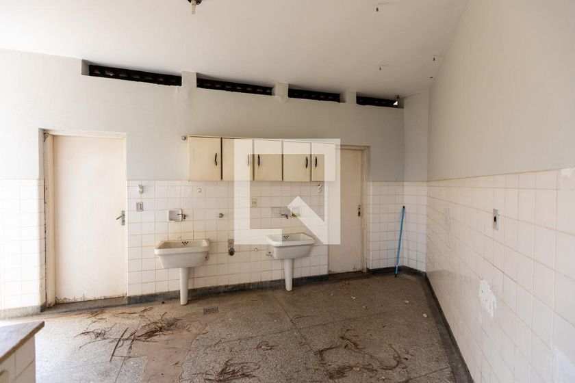 Casa à Venda - Guanabara, 4 Quartos,  254 m2 em , Campinas - sp | SoloBR