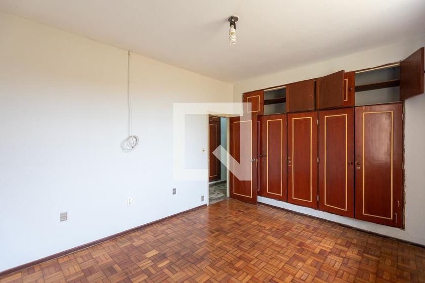 Casa à Venda - Guanabara, 4 Quartos,  254 m2 em , Campinas - sp | SoloBR