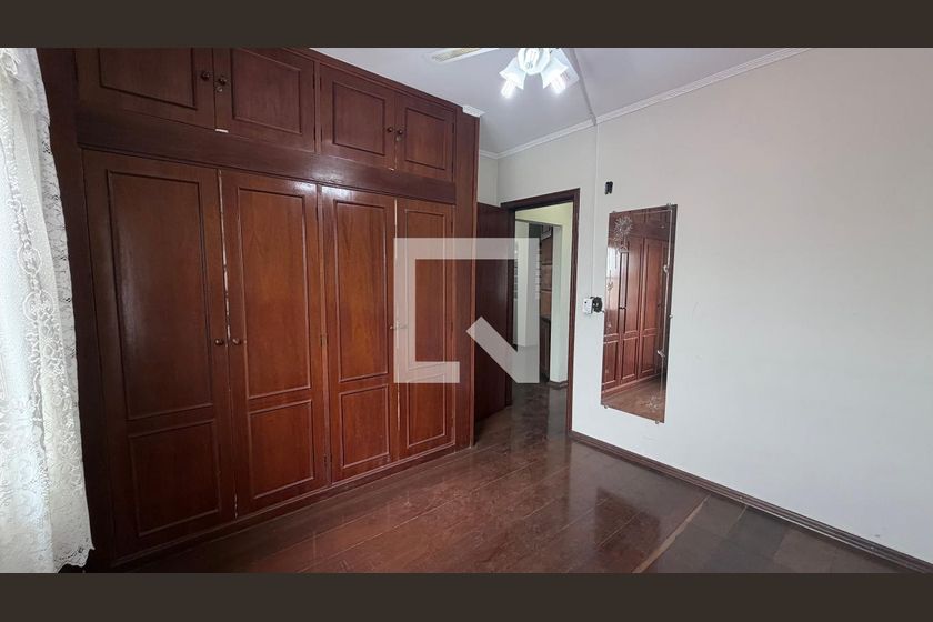 Casa à Venda - Parque Prado, 4 Quartos,  250 m2 em , Campinas - sp | SoloBR