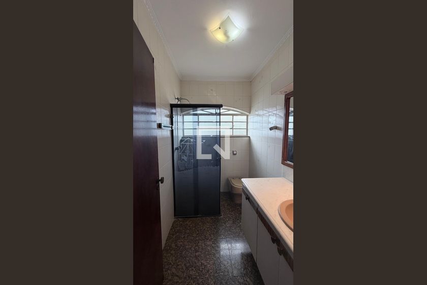 Casa à Venda - Parque Prado, 4 Quartos,  250 m2 em , Campinas - sp | SoloBR