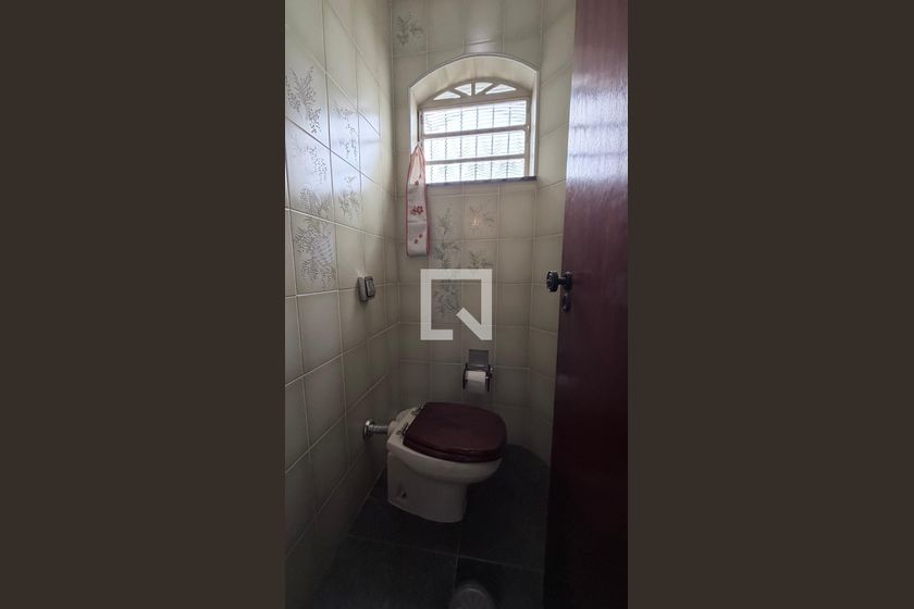 Casa à Venda - Parque Prado, 4 Quartos,  250 m2 em , Campinas - sp | SoloBR