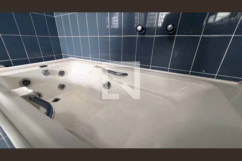 Casa à Venda - Parque Prado, 4 Quartos,  250 m2 em , Campinas - sp | SoloBR