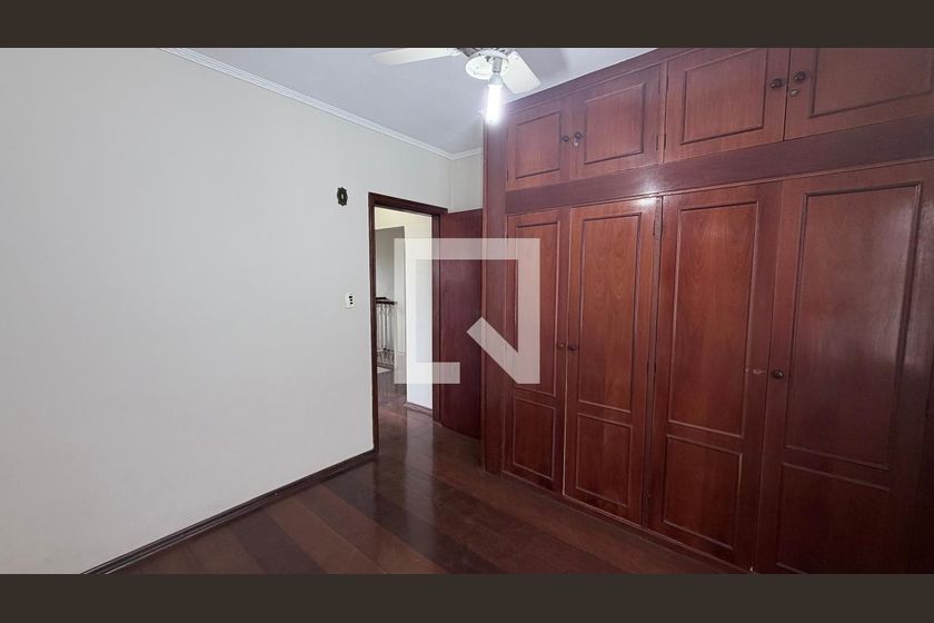 Casa à Venda - Parque Prado, 4 Quartos,  250 m2 em , Campinas - sp | SoloBR