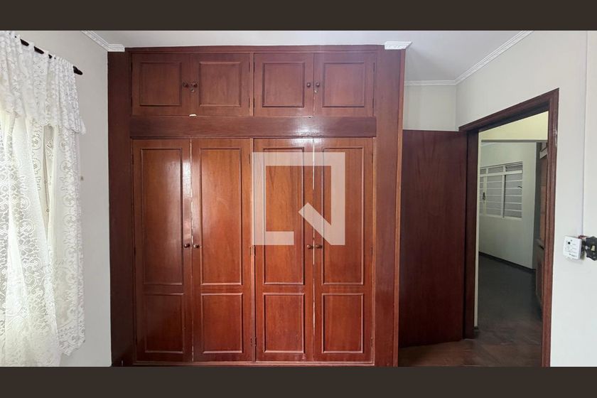 Casa à Venda - Parque Prado, 4 Quartos,  250 m2 em , Campinas - sp | SoloBR