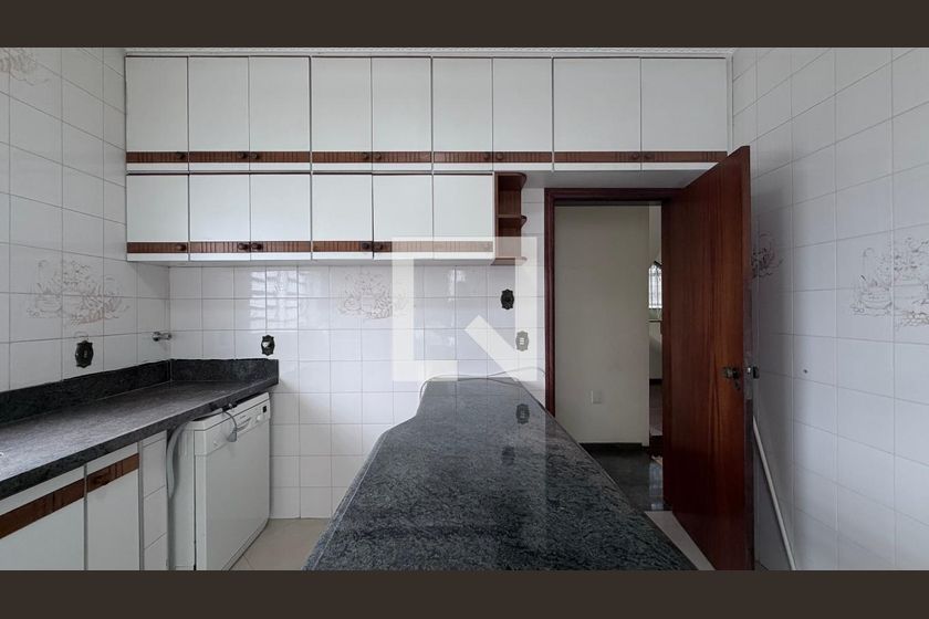 Casa à Venda - Parque Prado, 4 Quartos,  250 m2 em , Campinas - sp | SoloBR