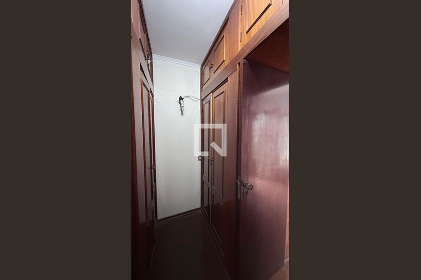 Casa à Venda - Parque Prado, 4 Quartos,  250 m2 em , Campinas - sp | SoloBR