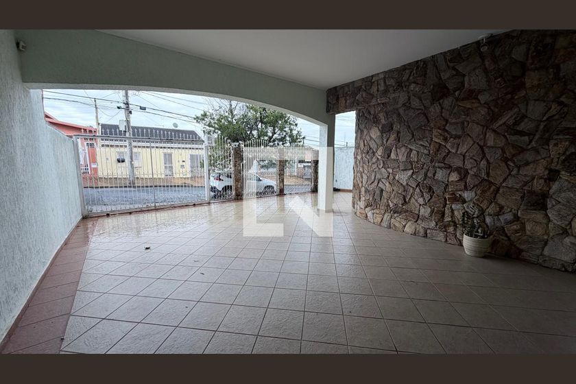 Casa à Venda - Parque Prado, 4 Quartos,  250 m2 em , Campinas - sp | SoloBR