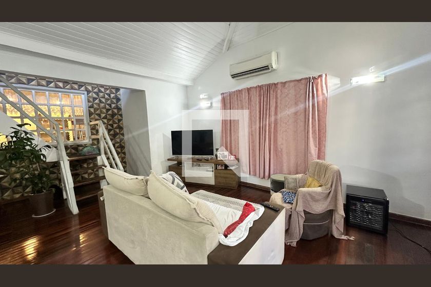 Casa, 2 quartos, 400 m² - Foto 1
