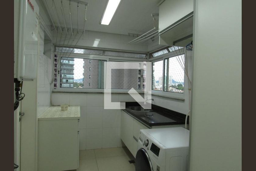 Apartamento, 3 quartos, 225 m² - Foto 167