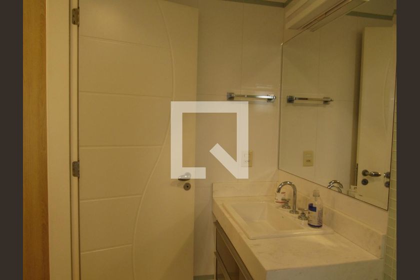 Apartamento, 3 quartos, 225 m² - Foto 123