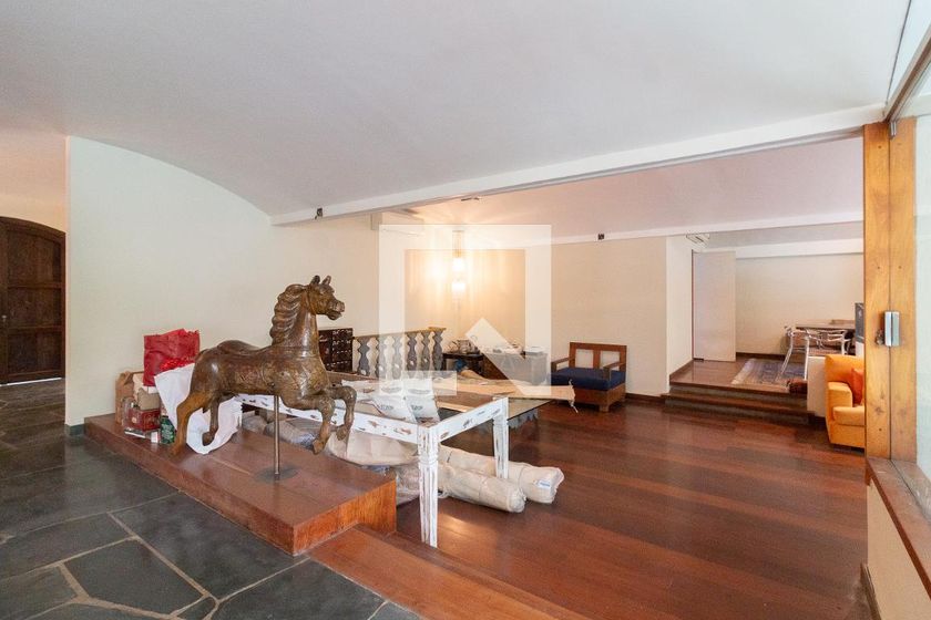 Casa, 4 quartos, 550 m² - Foto 1