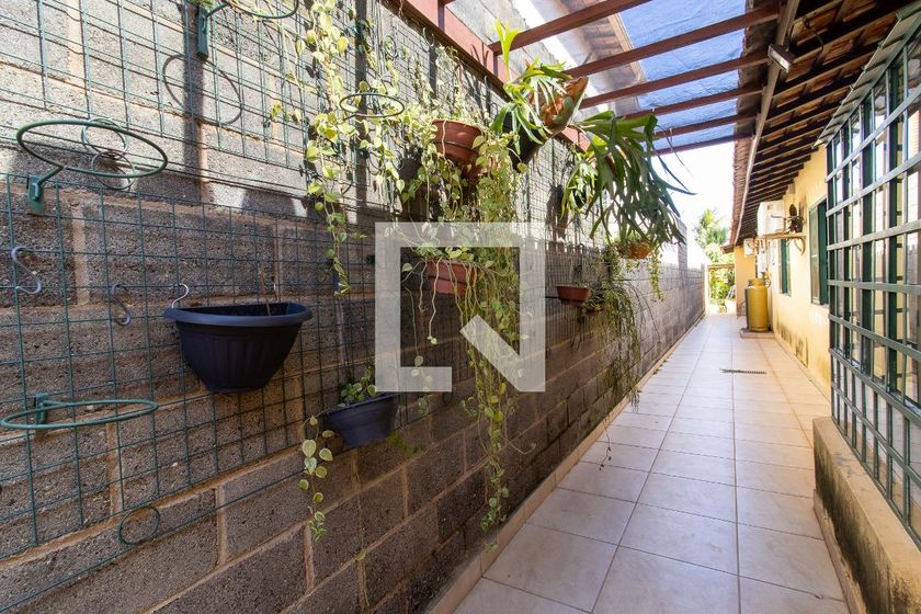 Casa à Venda - Fazenda Santa Cândida, 4 Quartos,  232 m2 em , Campinas - sp | SoloBR