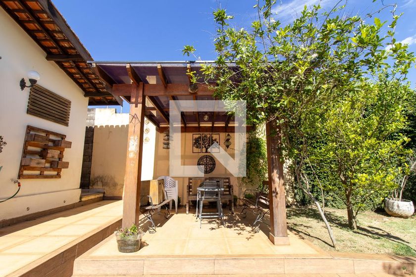 Casa à Venda - Fazenda Santa Cândida, 4 Quartos,  232 m2 em , Campinas - sp | SoloBR