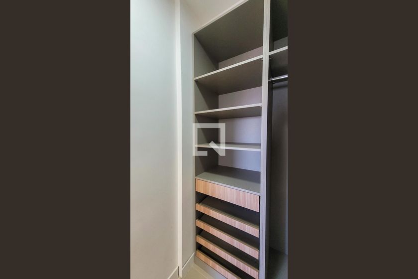 Apartamento à Venda - Bosque, 1 Quarto,  45 m2 em , Campinas - sp | SoloBR