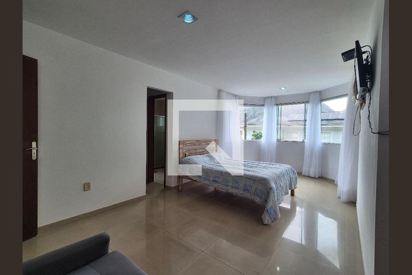 Casa, 3 quartos, 250 m² - Foto 43