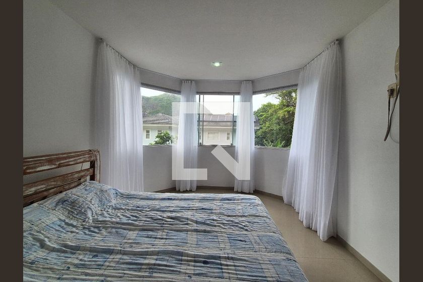 Casa, 3 quartos, 250 m² - Foto 49