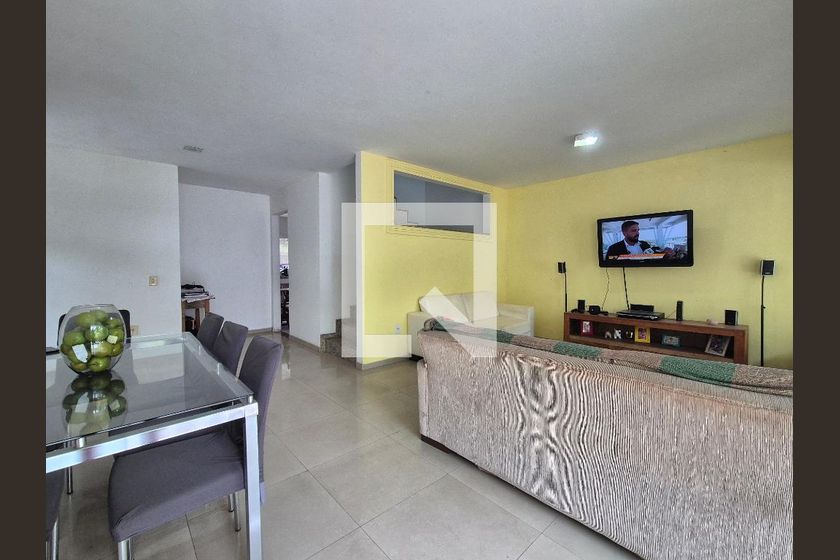 Casa, 3 quartos, 250 m² - Foto 1