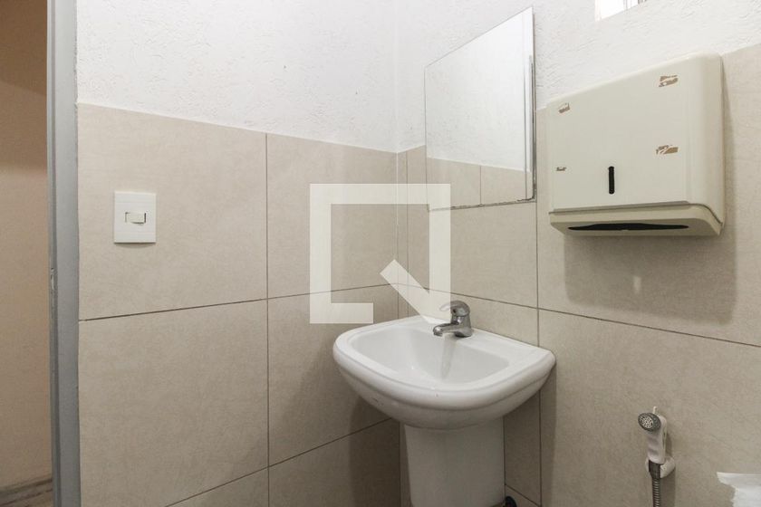 Casa, 4 quartos, 240 m² - Foto 47