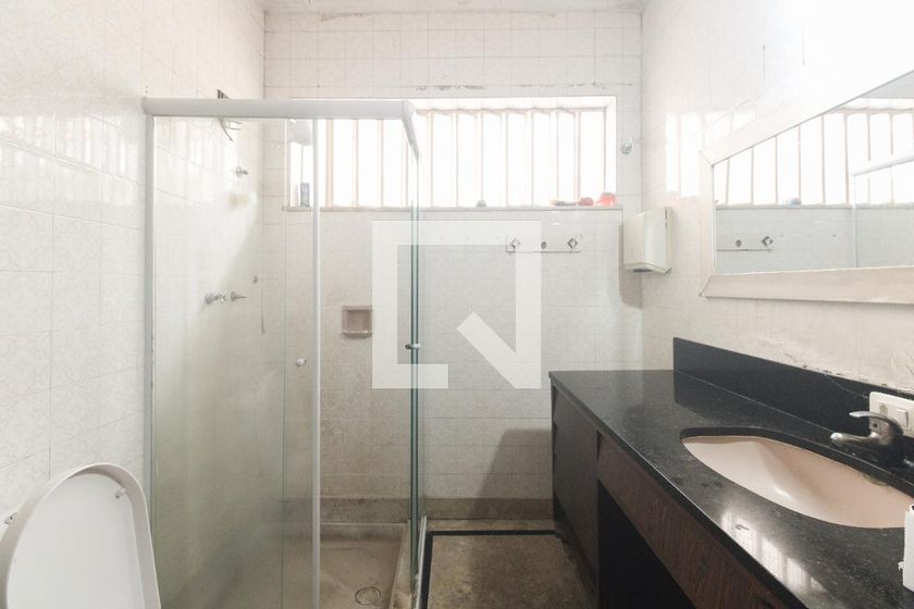 Casa, 4 quartos, 240 m² - Foto 39