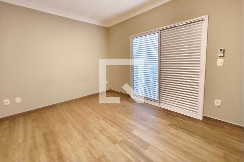 Casa à Venda - Parque Prado, 4 Quartos,  600 m2 em , Campinas - sp | SoloBR