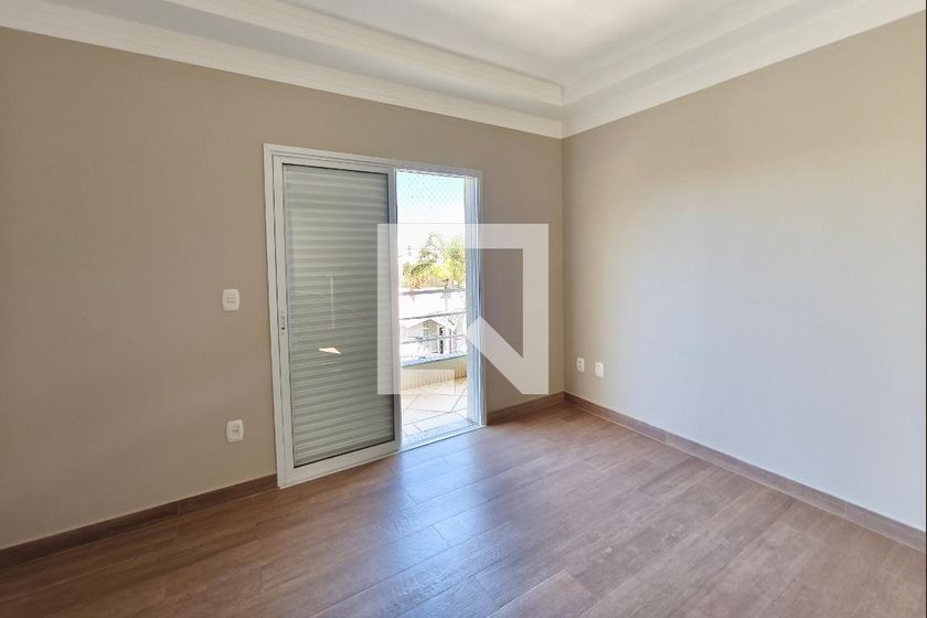 Casa à Venda - Parque Prado, 4 Quartos,  600 m2 em , Campinas - sp | SoloBR