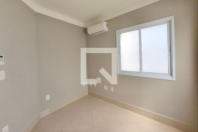 Casa à Venda - Parque Prado, 4 Quartos,  600 m2 em , Campinas - sp | SoloBR