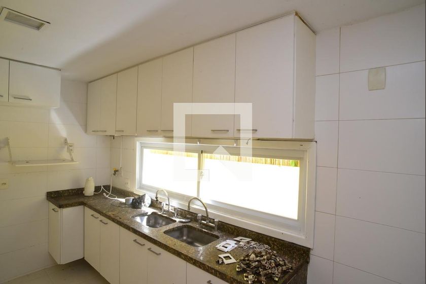 Casa, 4 quartos, 300 m² - Foto 31
