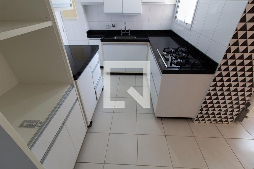 Apartamento à Venda - Lot. Alphaville Campinas, 4 Quartos,  137 m2 em , Campinas - sp | SoloBR