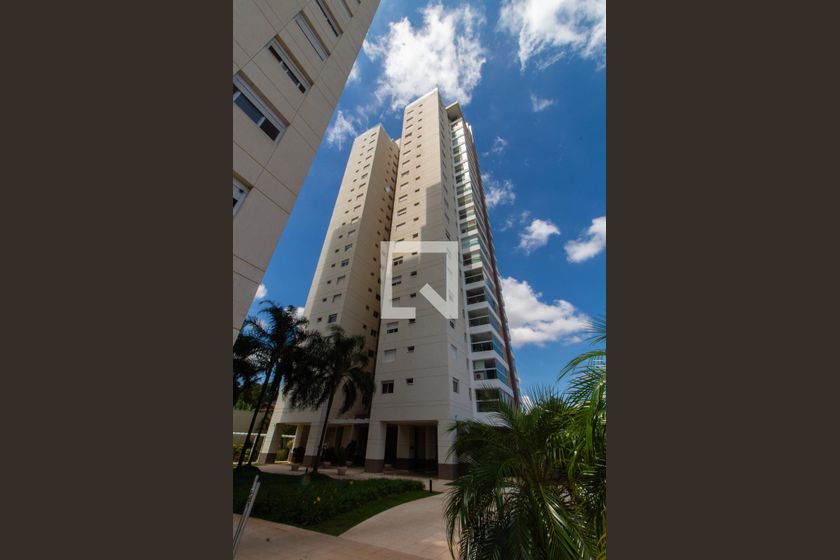 Apartamento à Venda - Lot. Alphaville Campinas, 4 Quartos,  137 m2 em , Campinas - sp | SoloBR
