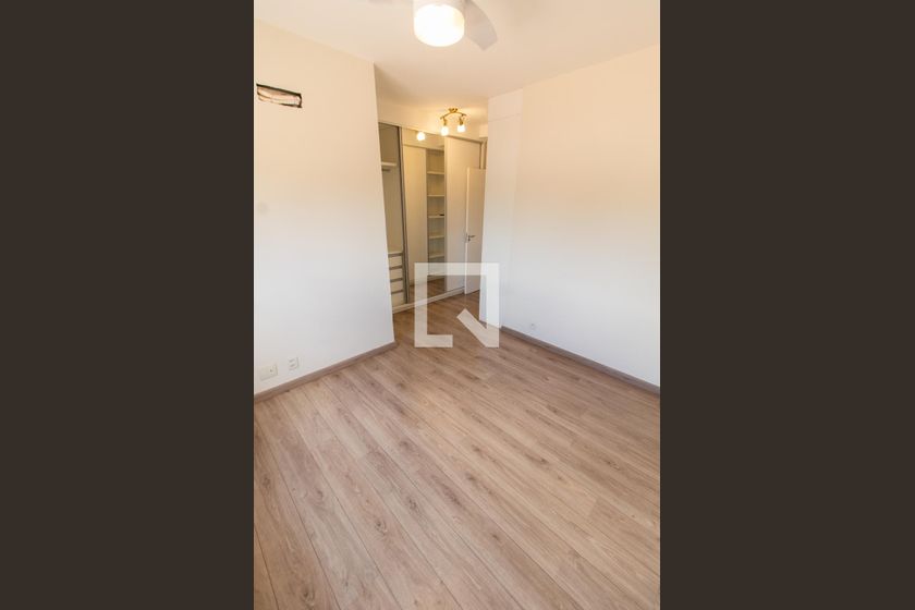 Apartamento à Venda - Lot. Alphaville Campinas, 4 Quartos,  137 m2 em , Campinas - sp | SoloBR