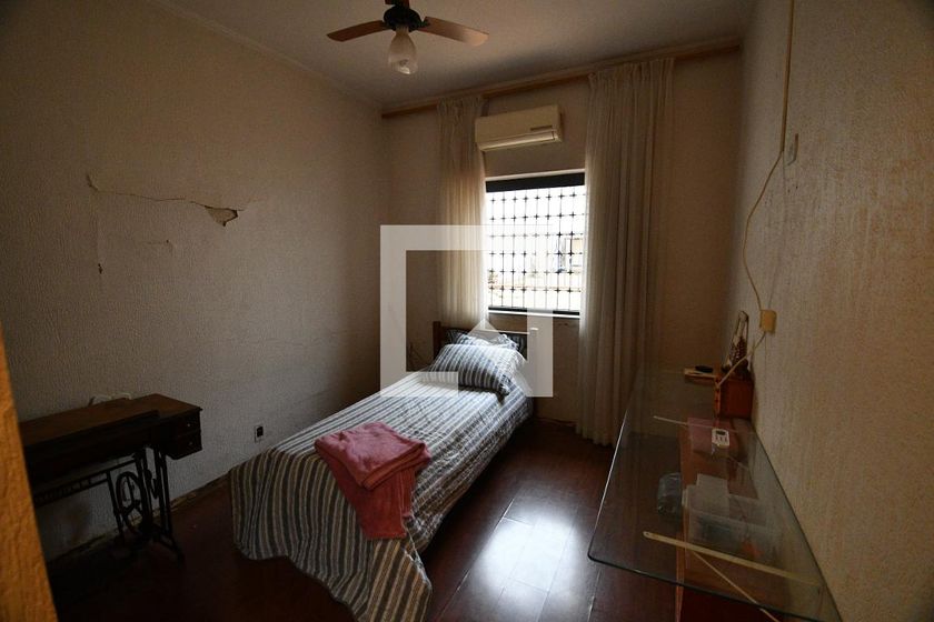Casa à Venda - Guanabara, 3 Quartos,  198 m2 em , Campinas - sp | SoloBR